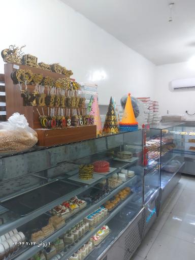 عکس شیرینی سرای رز