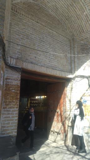 عکس بازار سرپوشیده طلا فروشان