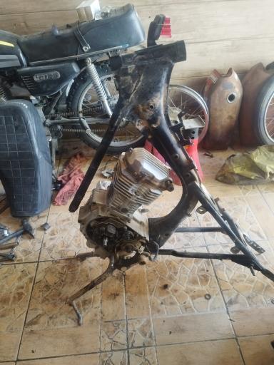 عکس تعمیرگاه موتورسیکلت عافیل