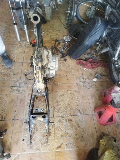 عکس تعمیرگاه موتورسیکلت عافیل