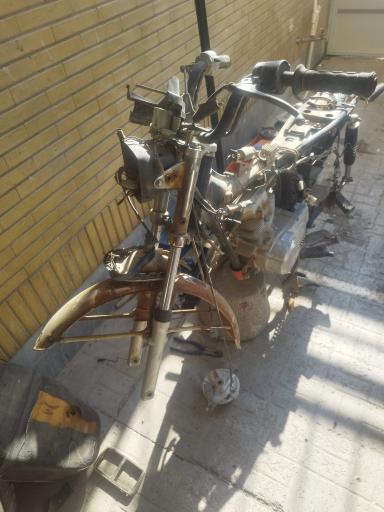 عکس تعمیرگاه موتورسیکلت عافیل