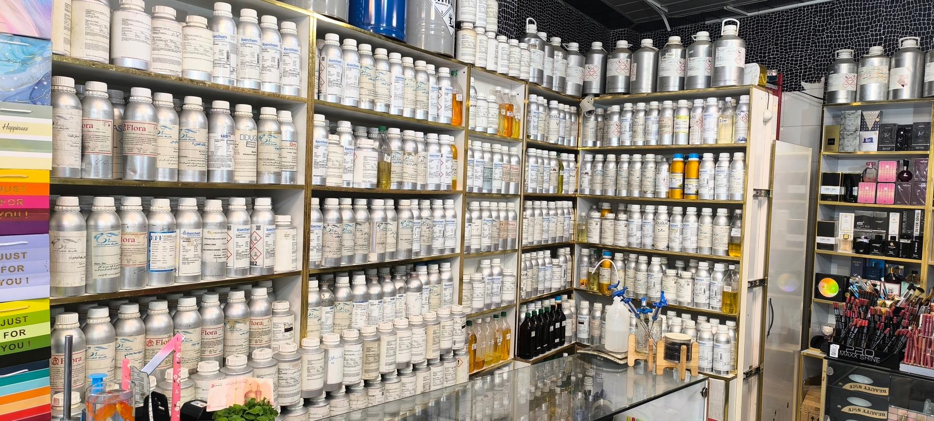 عکس عطر جیوان