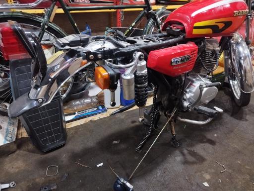 عکس تعمیرگاه موتورسیکلت عافیل