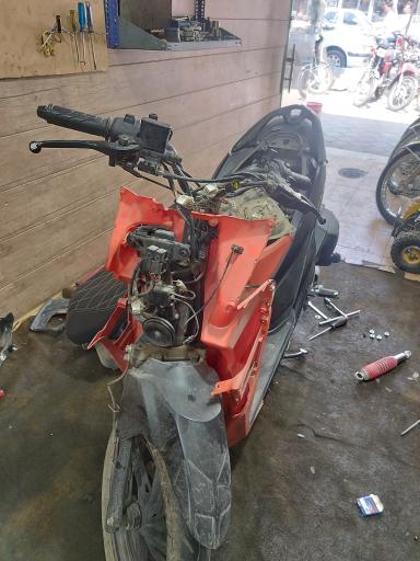 عکس تعمیرگاه موتورسیکلت عافیل