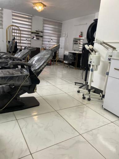 سالن زیبایی تهمینه