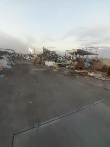 عکس دپو ضایعات آهن آلات برادران مولانی