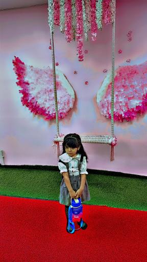 عکس کافه صورتی