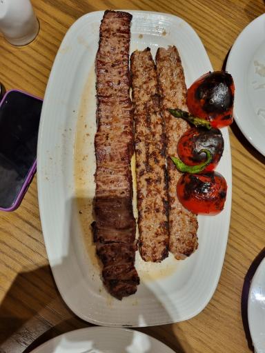 عکس چلو کبابی باختر تبریز شعبه سرو شرقی