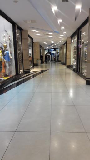 عکس مرکز خرید میلاد نور