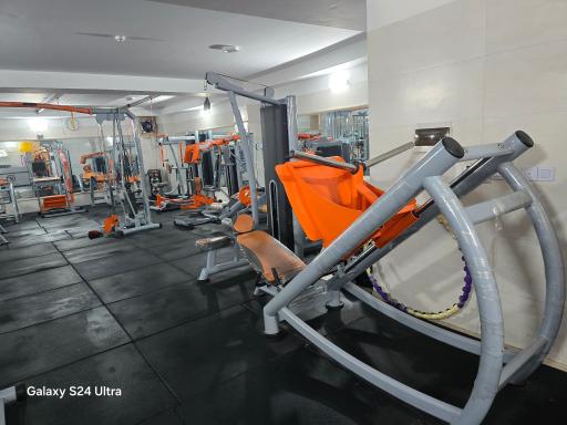 عکس باشگاه ورزشی فرشته