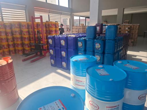 عکس بازرگانی روغن موتور خرامان