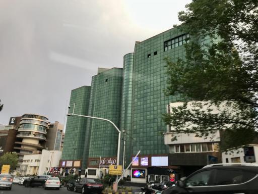عکس مرکز خرید میلاد نور