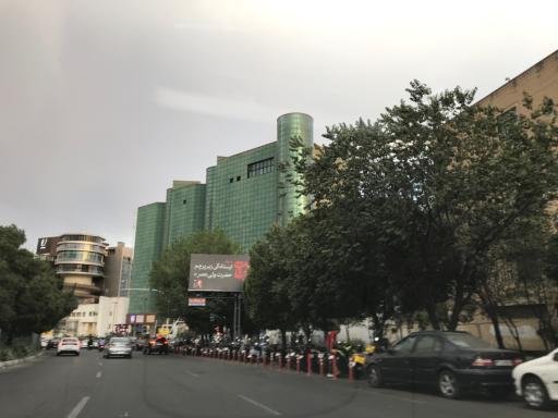 عکس مرکز خرید میلاد نور