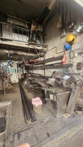 عکس آهنگری ساسان کرمی (ساخت درب پنجره و حفاظ اهنی)