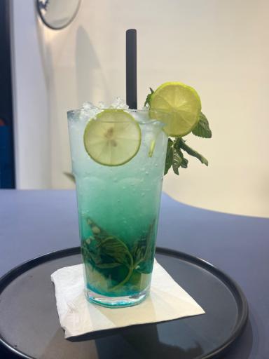 عکس کافه ام تی 