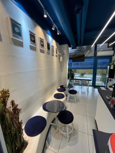 عکس کافه ام تی 