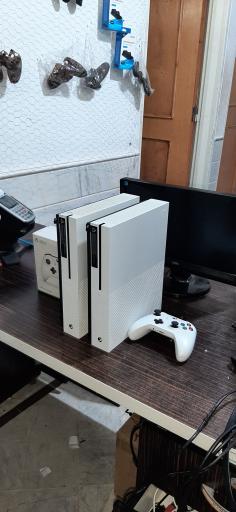 عکس کامپیوتر مرکزی 