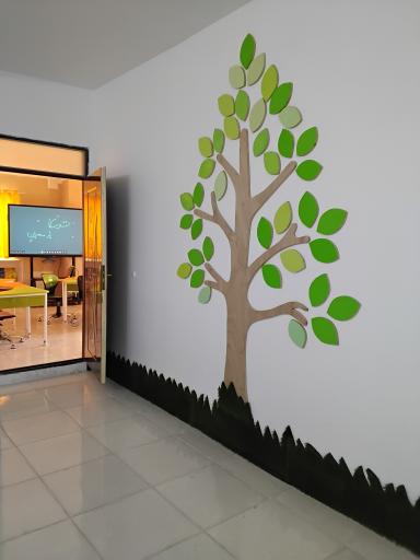 عکس دبستان دخترانه توسکا