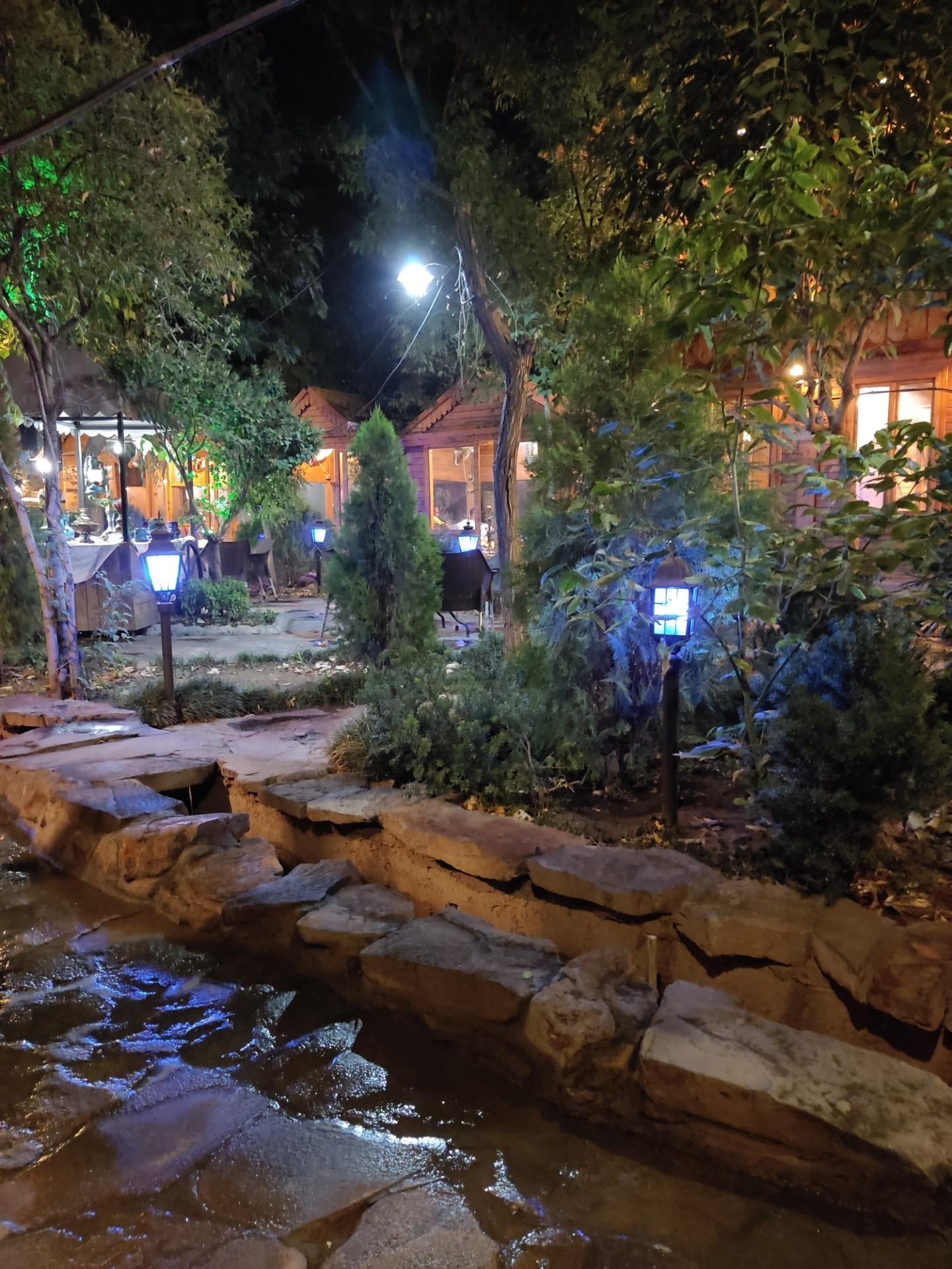 عکس باغ و تالارنارنجستان