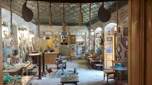 عکس نمایشگاه آثار کاشی موزاییک آرت ثامن