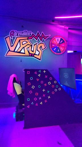 عکس گیم سنتر و واقعیت مجازی عجایب شهر