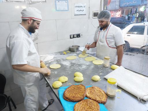 عکس فطیر پزی