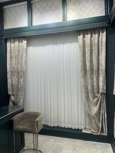 عکس پرده‌ دیاکو