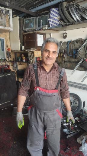 عکس تعمیر گاه موتور سیکلت صداقت 