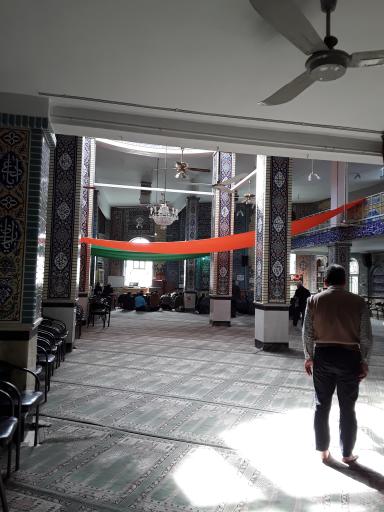 عکس مسجد اعظم زرین شهر