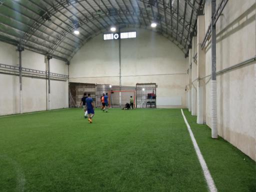 عکس سالن فوتسال چمن مصنوعی برادران سلطانی