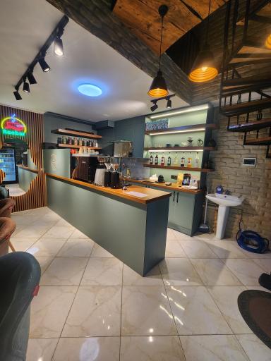 عکس کافه ریبار