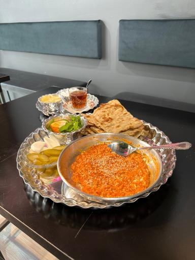 عکس کافه صبحانه برگ