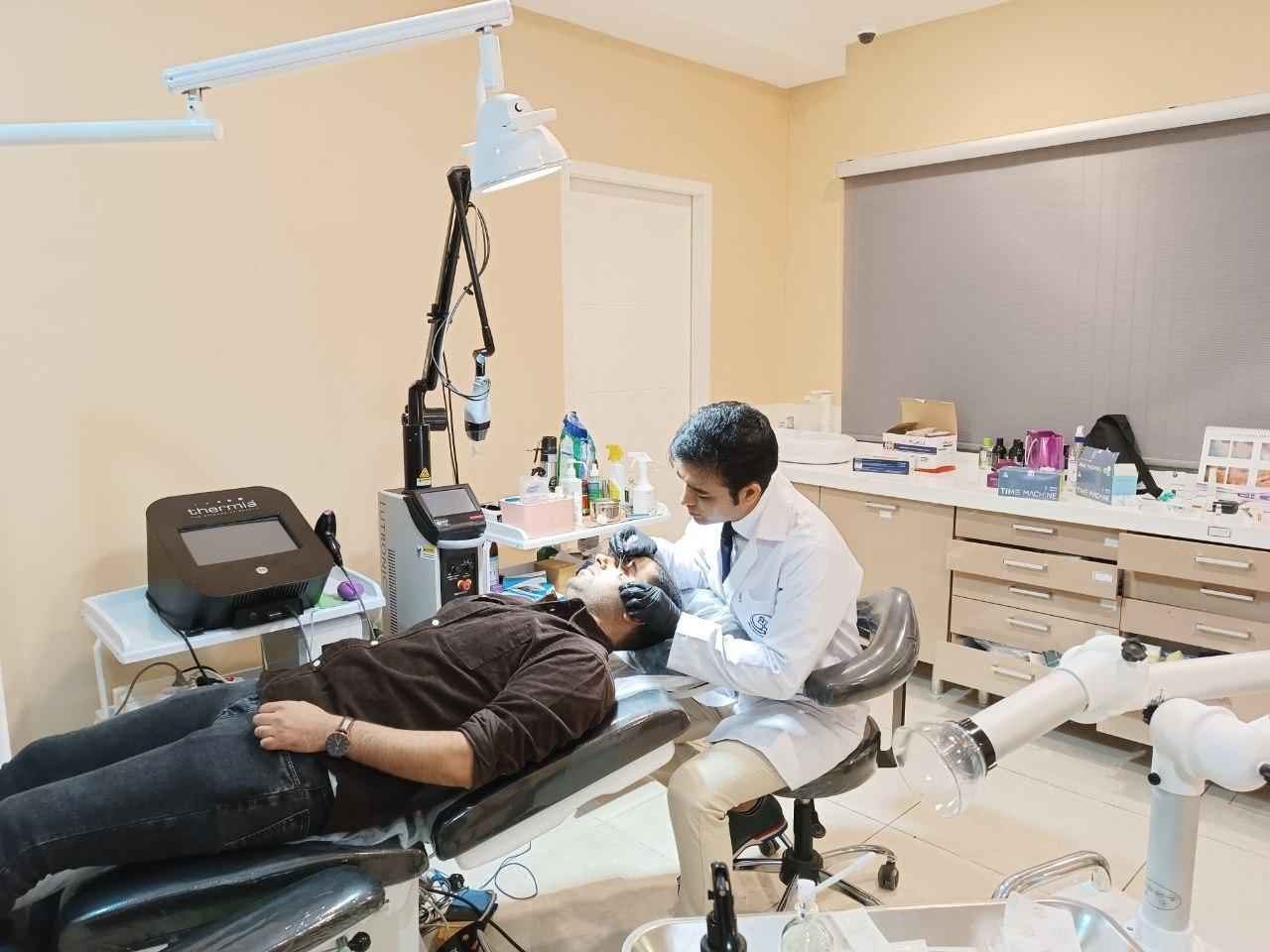 عکس دکتر آریا شفیعی