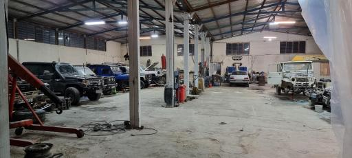 عکس تعمیرگاه تخصصی تویوتا نیسان ایران آفرود