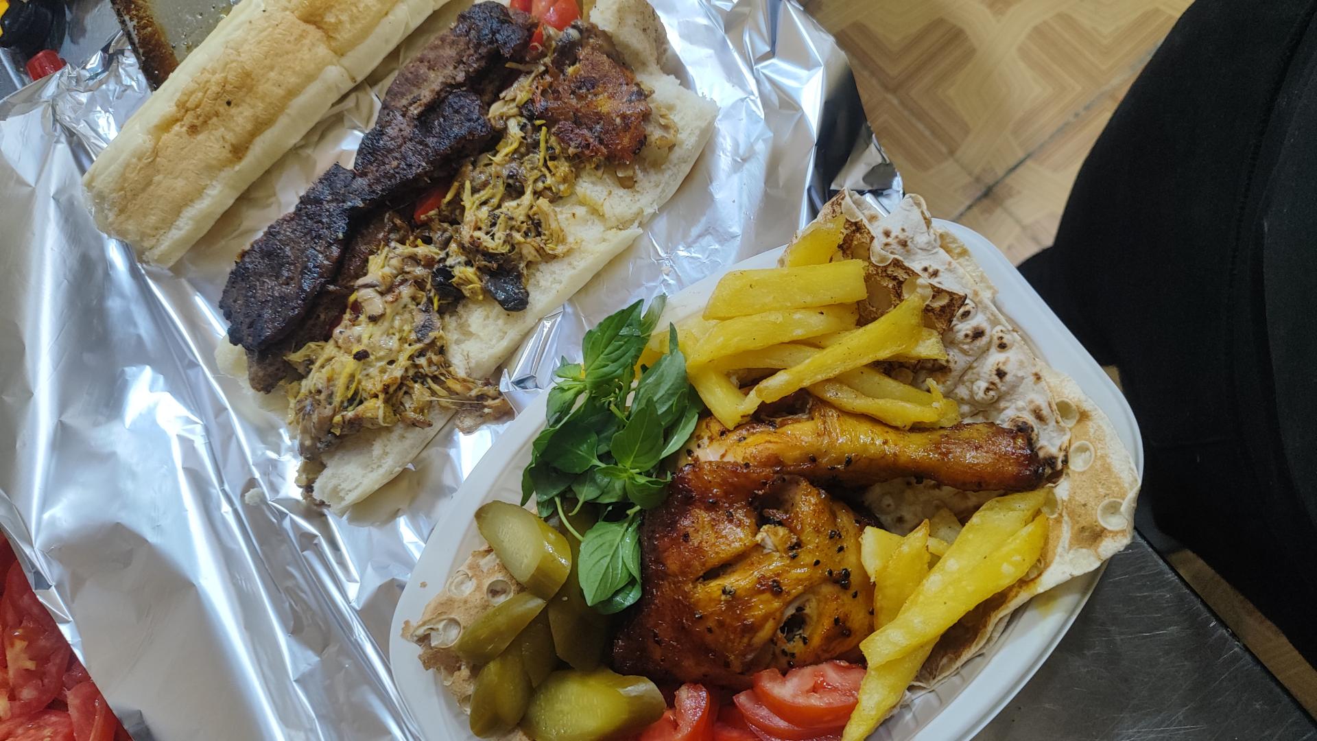 عکس فودزیلا 