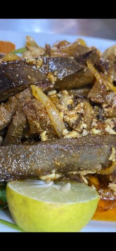 عکس رستوران روبارکنار