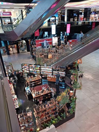 عکس مجتمع اداری تجاری رویال