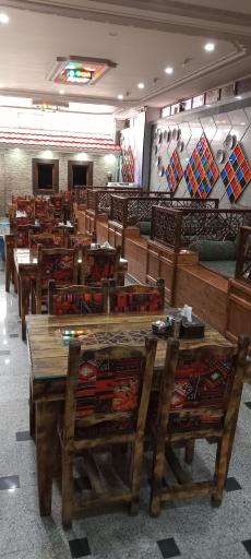 عکس رستوران سنتی زمرد