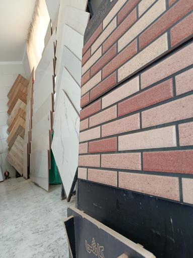 عکس انبار پخش کاشی یزد سرام