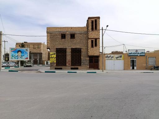 عکس انبار پخش کاشی یزد سرام