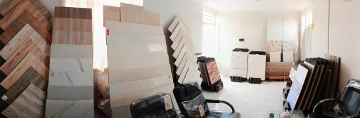 عکس انبار پخش کاشی یزد سرام