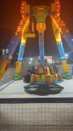 عکس شهربازی بام الغدیر