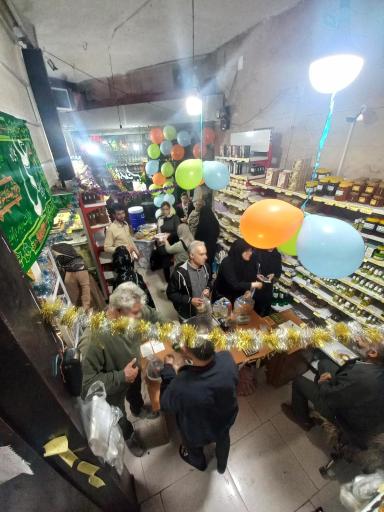 عکس فروشگاه محصولات طبیعی طیبات