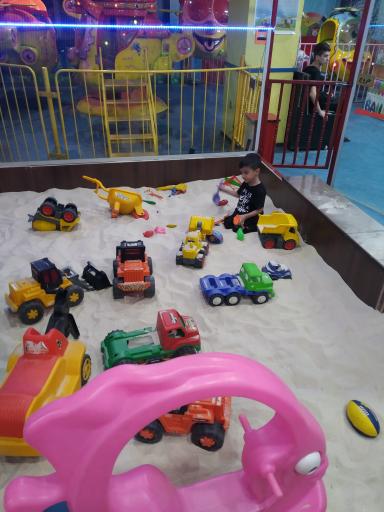 عکس شهربازی بام الغدیر