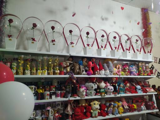 عکس لوازم تولد و کادویی رنگین کمان