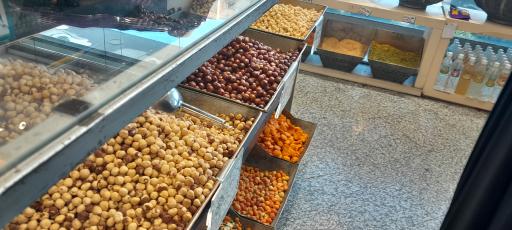 عکس آجیل فروشی ماه بانو