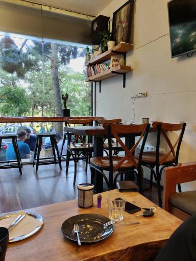 عکس کافه نولان