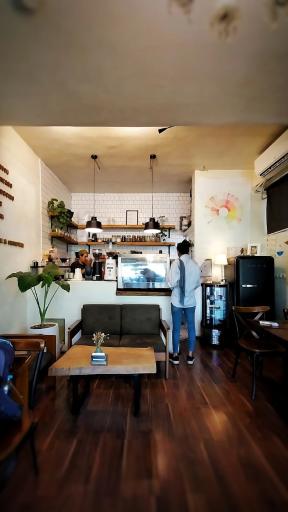 عکس کافه نولان