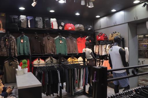 عکس لوازم ورزشی آدیداس