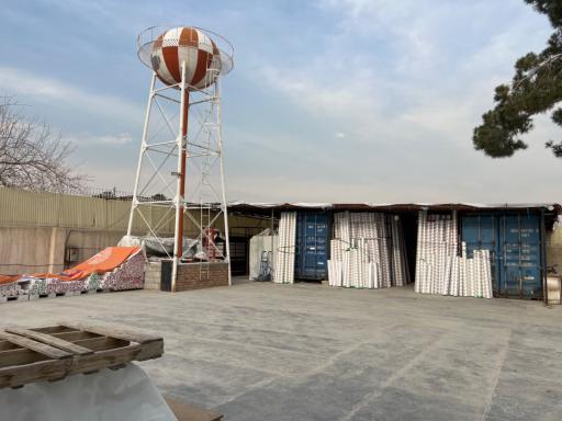 عکس انبار بنر معینی وایت پلاس شرکت تارا تجارت سورن